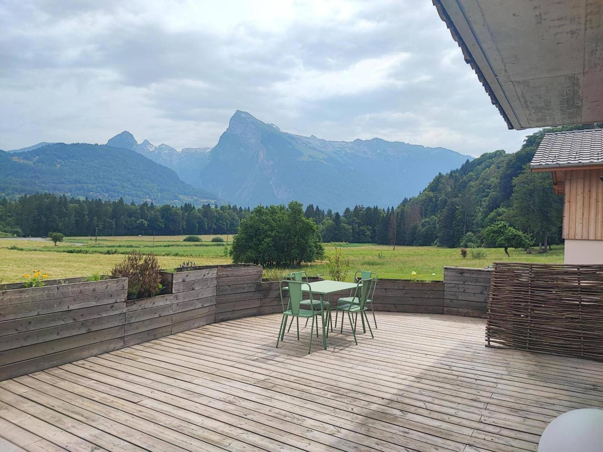 Duplex 2 Chambres Avec Grande Terrasse, Animaux Acceptes, A Samoens - Fr-1-642-77 Exteriér fotografie